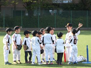 西砂川ニュース:コーチ陣はジャイアンツアカデミー 立川市少年野球連盟